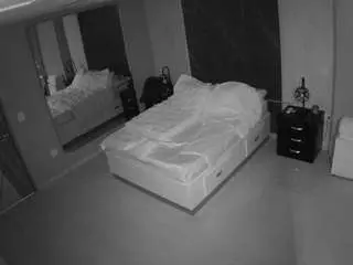 Camsoda Nude Webcam of voyeurcam-casa-salsa-bedroom-4