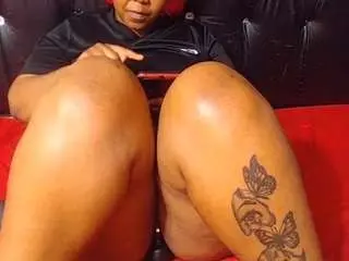 Camsoda Adult Webcam of curvyamara-250