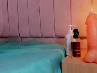Camsoda Adult Video Chat of hillary-collins