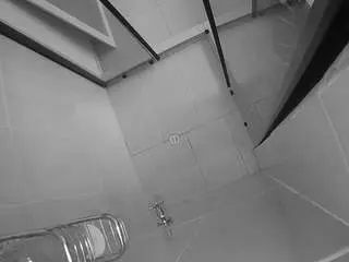 Camsoda Sex Cam of voyeurcam-jb-shower-2