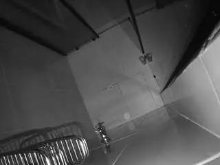 Camsoda Private Sex Chat of voyeurcam-jb-shower-2