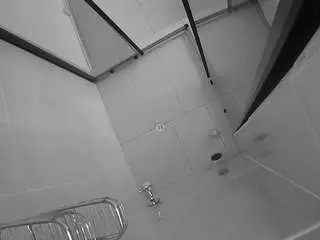 Camsoda Nude Webcam of voyeurcam-jb-shower-2
