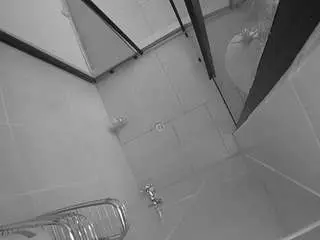 Camsoda Private Sex Chat of voyeurcam-jb-shower-2
