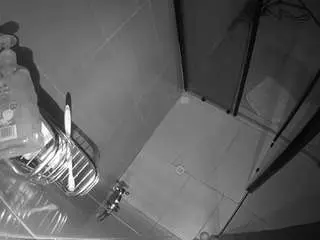 Camsoda Adult Webcams of voyeurcam-jb-shower-2