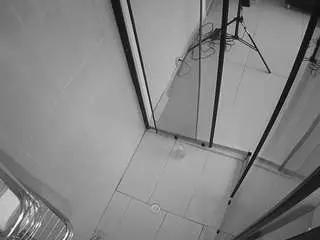 Camsoda Private Sex Chat of voyeurcam-jb-shower-2