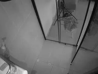 Camsoda Nude Webcam of voyeurcam-jb-shower-2