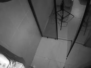 Camsoda Sex Cam of voyeurcam-jb-shower-2
