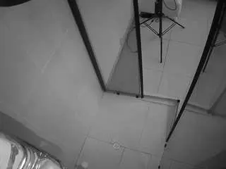 Camsoda Nude Webcam of voyeurcam-jb-shower-2