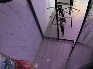 Camsoda Nude Webcam of voyeurcam-jb-shower-2