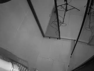 Camsoda Private Sex Chat of voyeurcam-jb-shower-2