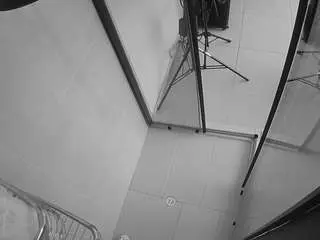 Camsoda Private Sex Chat of voyeurcam-jb-shower-2