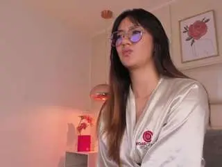 Camsoda Sex Cam of eva-beluccii