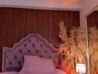 Camsoda Live Sex Cam of vaiolet-hot
