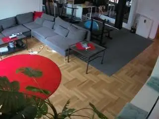 Camsoda Adult Webcam of voyeurcam-julmodels-living-2