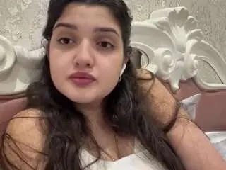 Camsoda Free Live Porn of rinahoyne