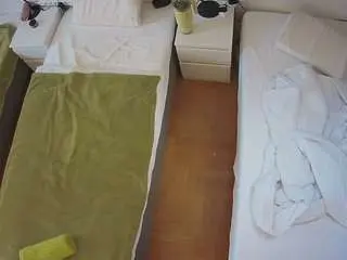 Camsoda Best Webcam of voyeurcam-julmodels-bed-5