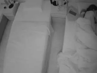 Camsoda Nude Webcam of voyeurcam-julmodels-bed-5