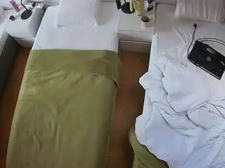 Camsoda Sex Chat of voyeurcam-julmodels-bed-5