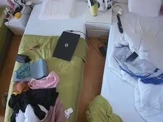 Camsoda Adult Webcams of voyeurcam-julmodels-bed-5