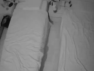 Camsoda Nude Webcam of voyeurcam-julmodels-bed-5