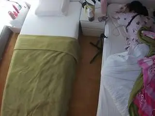 Camsoda Private Sex Chat of voyeurcam-julmodels-bed-5