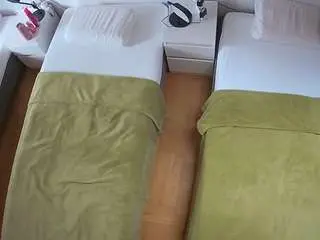 Camsoda Live Sex Cam of voyeurcam-julmodels-bed-5