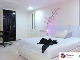 Camsoda Adult Webcams of charolbruce