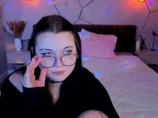 Camsoda Adult Webcams of kira-gold