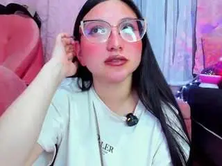 Camsoda Nude Webcam of luucyjoness