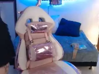 Camsoda Adult Webcams of nahomy-summers