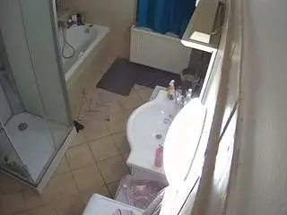 Camsoda Live Porn of voyeurcam-julmodels-bath-2nd-2