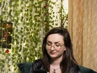 Camsoda Adult Webcam of naughtyhomemade17