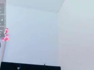 Camsoda Nude Webcam of kinkyhousewifee