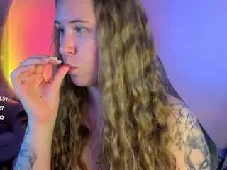 Camsoda Adult Video Chat of elsiee-cuttiess