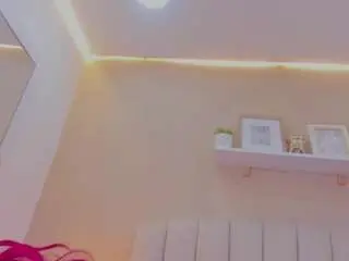 Camsoda Watch Live Sex Cams of mia-thompson-1