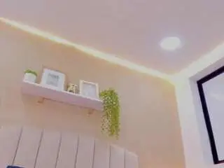 Camsoda Sex Cam of mia-thompson-1