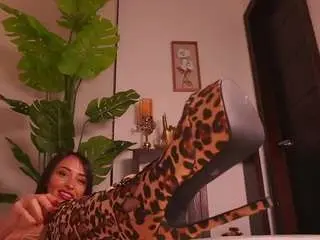 Camsoda Nude Webcam of lunamystyque