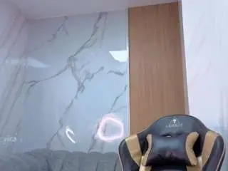 Camsoda Adult Webcam of lola-roses-tf