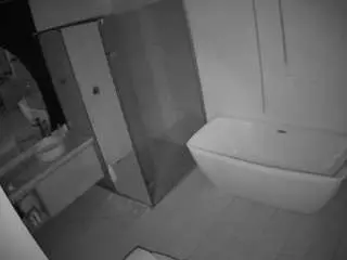 Camsoda Free Porn Cam of voyeurcam-casa-salsa-bathroom-2