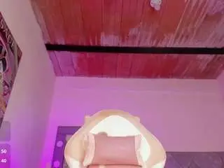 Camsoda Sex Cam of sweet-tiinaa