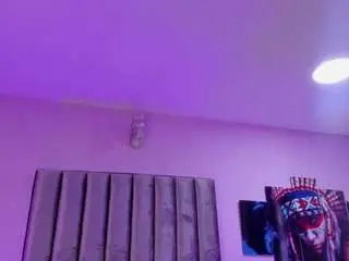 Camsoda Watch Live Sex Cams of isabella-flowers