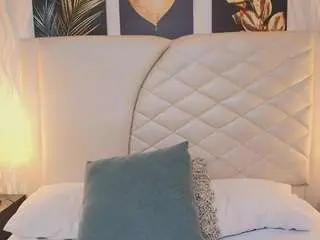 Camsoda Sex Cam of amberr-greyy