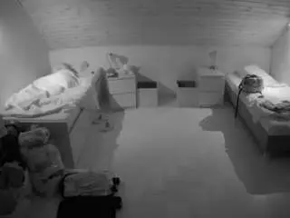 Camsoda Free Live Porn of voyeurcam-julmodels-greybed-3