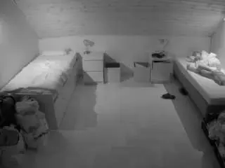 Camsoda Live Porn of voyeurcam-julmodels-greybed-3
