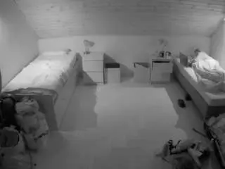 Camsoda Adult Webcam of voyeurcam-julmodels-greybed-3