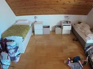 Camsoda Adult Webcam of voyeurcam-julmodels-greybed-3