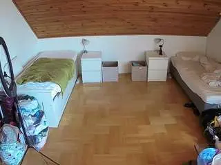 Camsoda Free Porn Cam of voyeurcam-julmodels-greybed-3