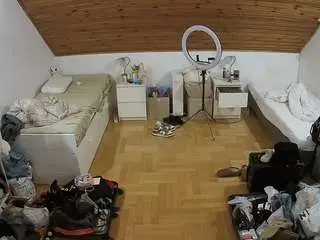 Camsoda Free Porn Cam of voyeurcam-julmodels-greybed-3