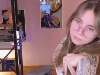 Camsoda Adult Video Chat of carolinawinter