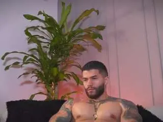 Camsoda Free Porn Cam of frankfarrell